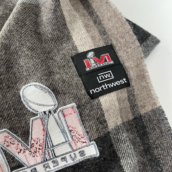 Super Bowl LVI Los Angeles Rams vs Cincinnati Bengals Scarf w/Super Bowl Patch - Picture 5 of 10